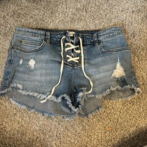 billabong tie up jean shorts size 26